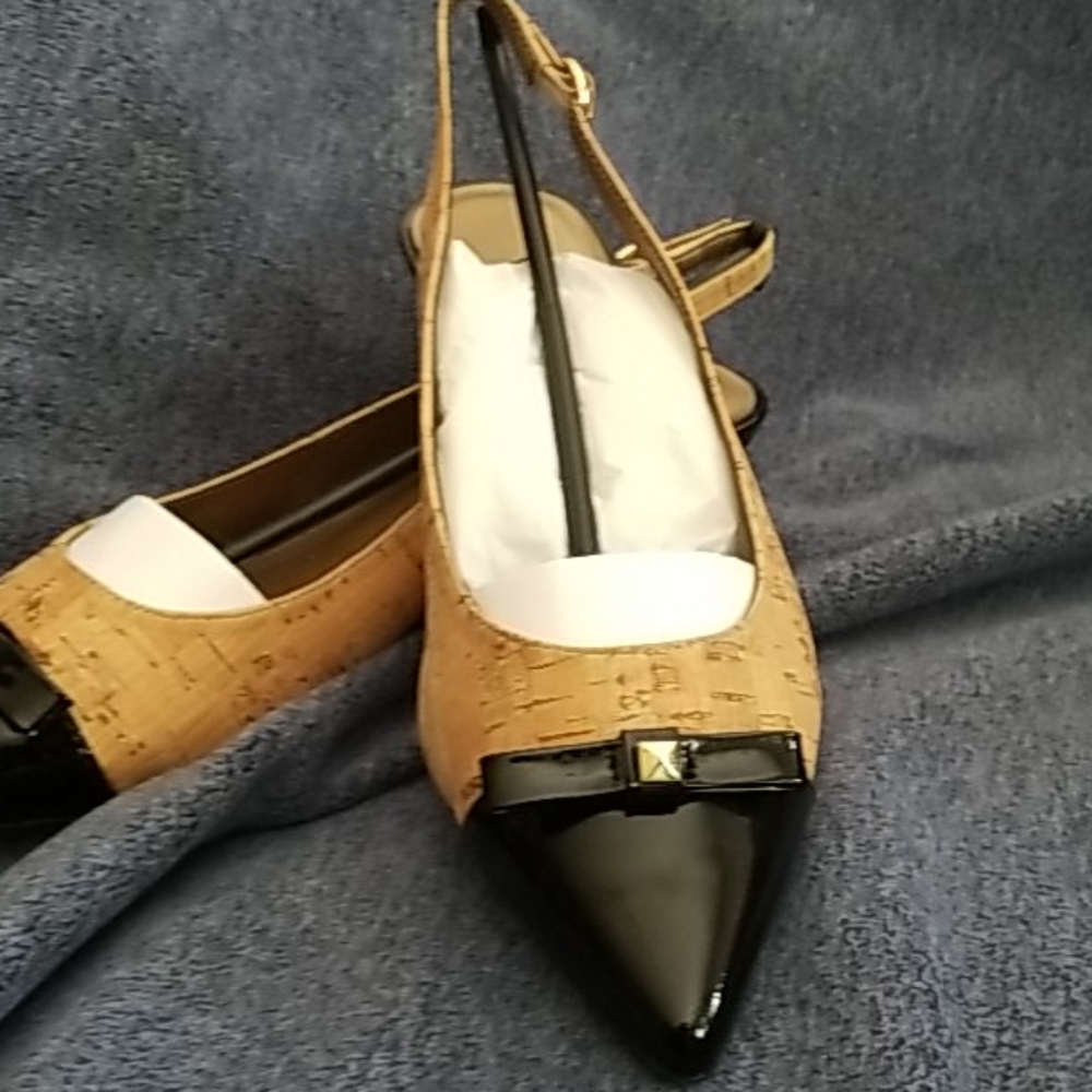 VANELI 8 WIDE KITTEN HEEL CORK